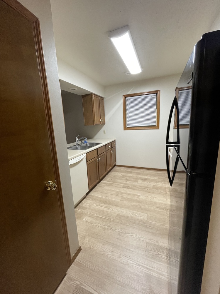 1229 Ozark-Kitchen.jpg